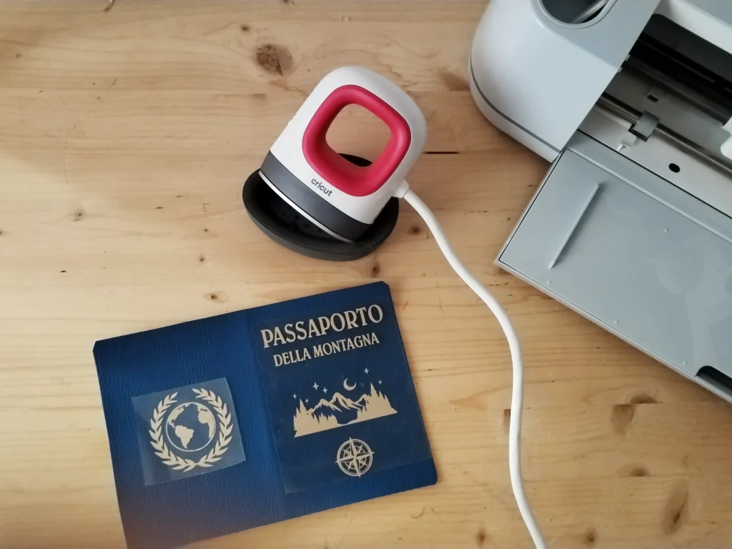 passaporto della montagna fai da te minipressa cricut